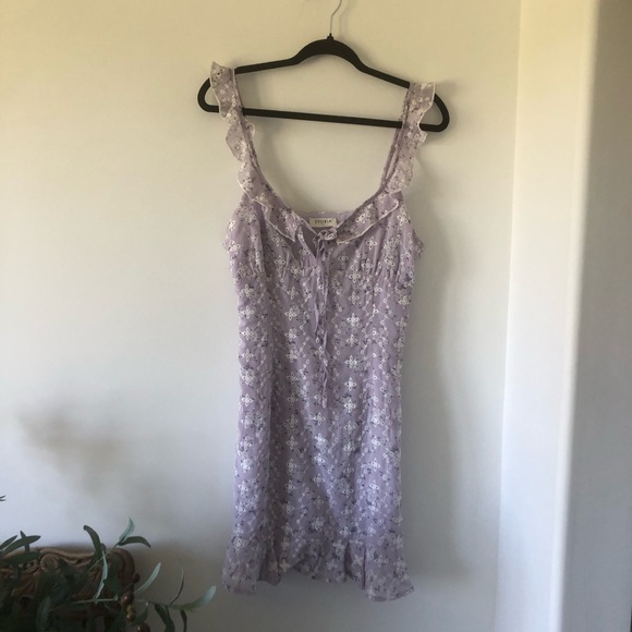 Storia Dresses & Skirts - Storia Lavender Floral Mini Dress | Size L